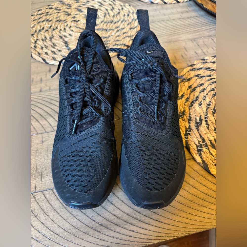 NIKE Air Max 270 Triple a black Women Size 8.5